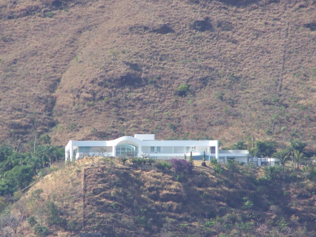 Fachada do Palácio das Mangabeiras